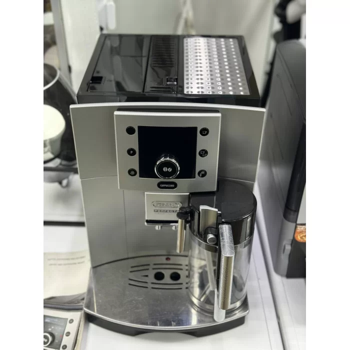 Кофемашина DeLonghi Perfecta Cappuccino ESAM 5500.S Б/У